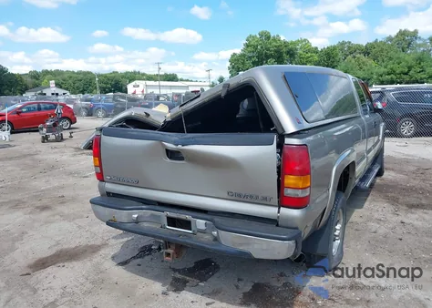 2001 Chevrolet Silverado 2500Hd Ls z USA, uszkodzony, nr VIN 1GCHC29G31E266798